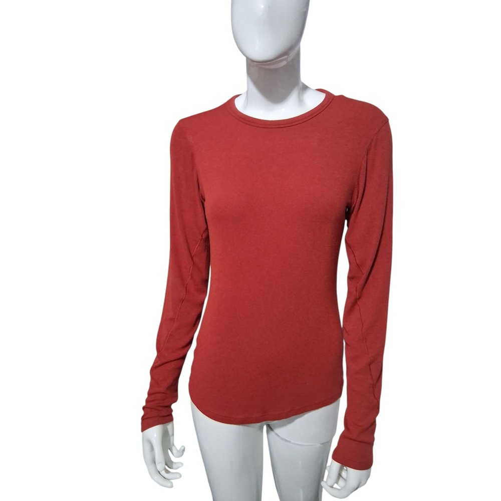 Lululemon Long Sleeve Ribbed Women's size Small Stretchy Comfy Crew Preppy Tee